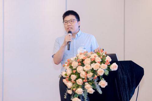 韩兴.JPG