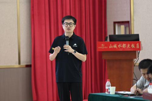 马天龙.jpg